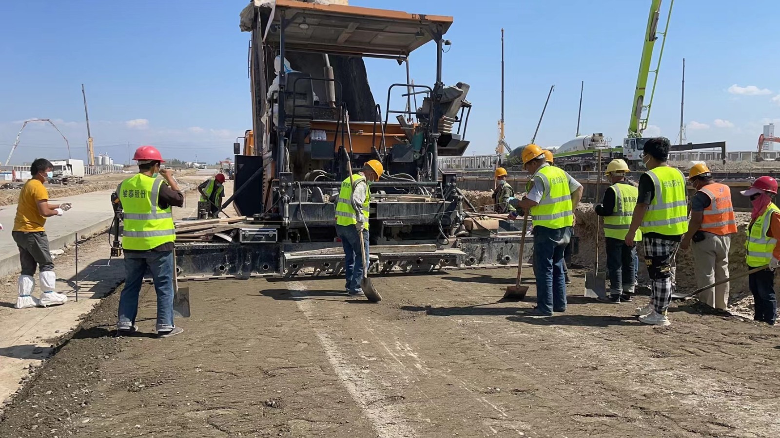 乌鲁木齐轨道交通2号线一期工程维泰北路恢复工程.jpg