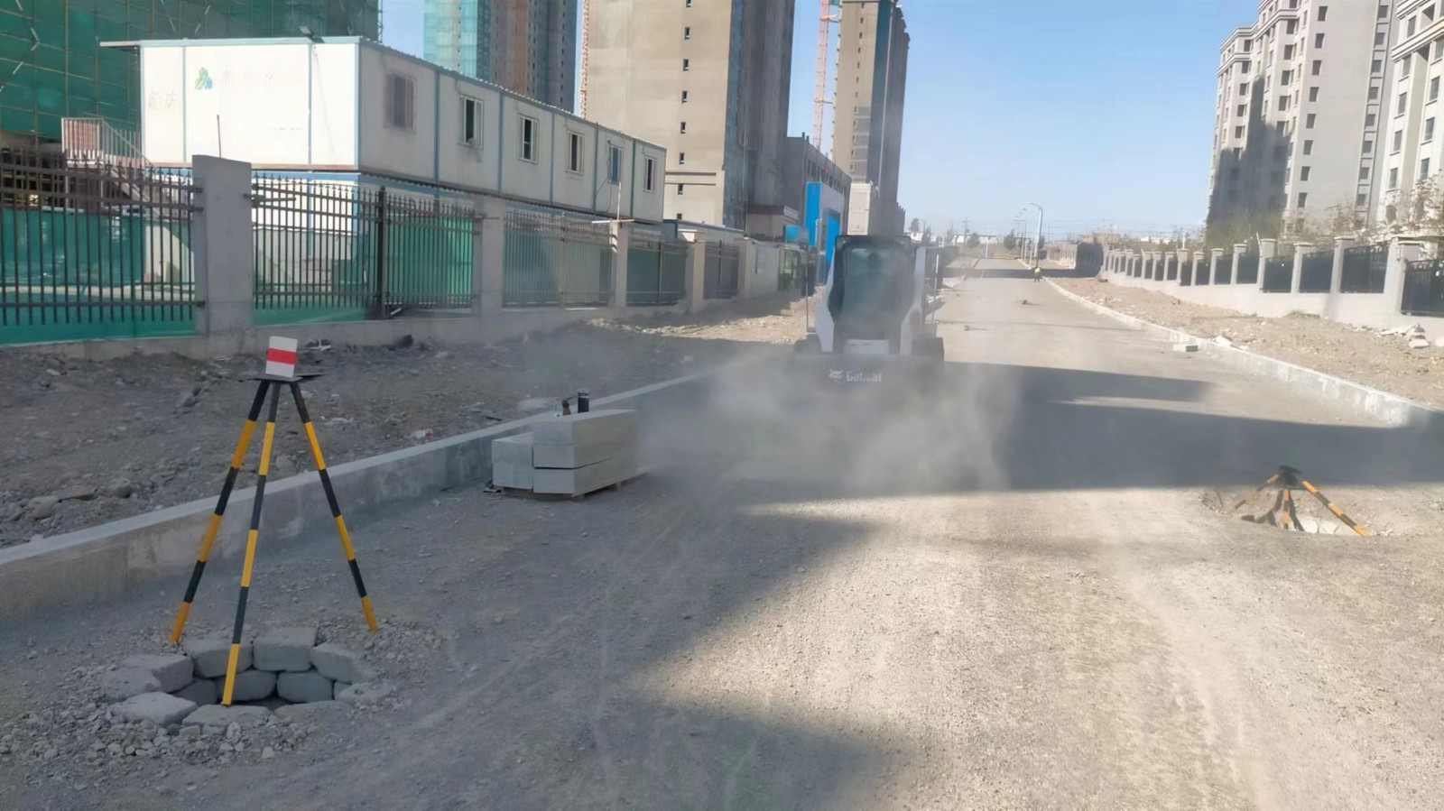 一带一路白鸟湖新区制造产业园配套道路及官网工程-十三号路（西四路-创业北路)市政工程.jpg