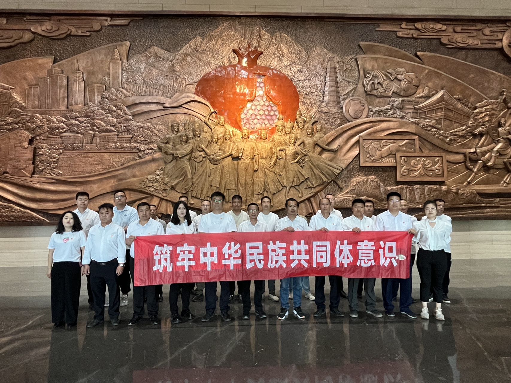参观文化中心.jpg